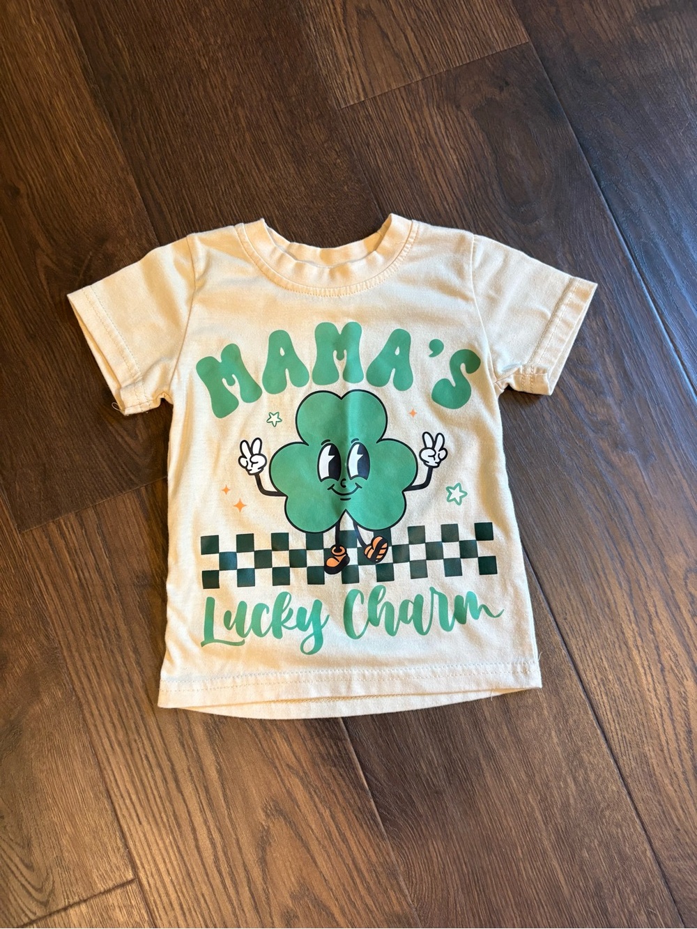 Mama's Lucky Charm Kids T-Shirt - Cream & Green